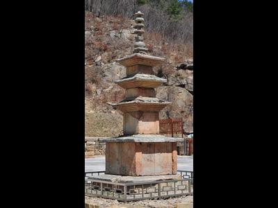 제천 신륵사 삼층석탑 썸네일 이미지